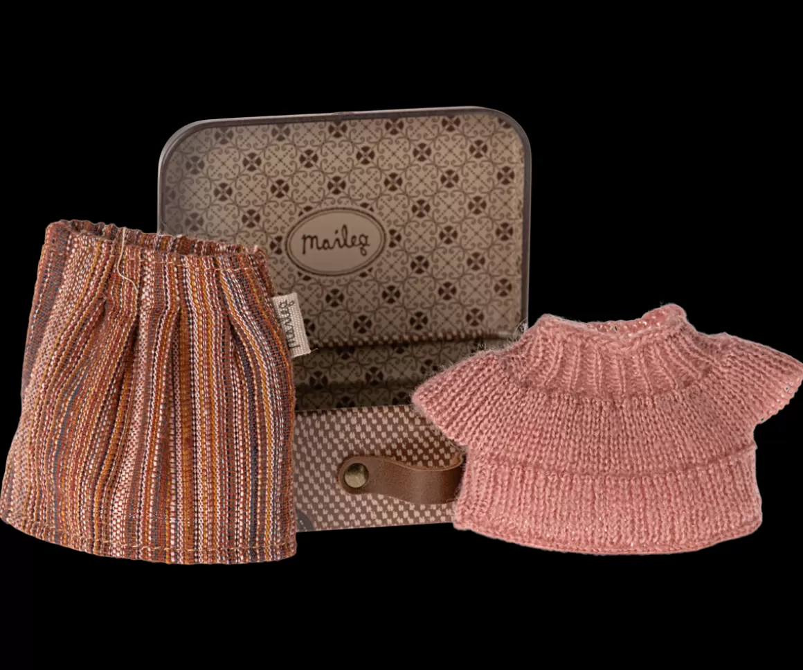 Maileg Knitted blouse and skirt in suitcase, Grandma mouse Fashion