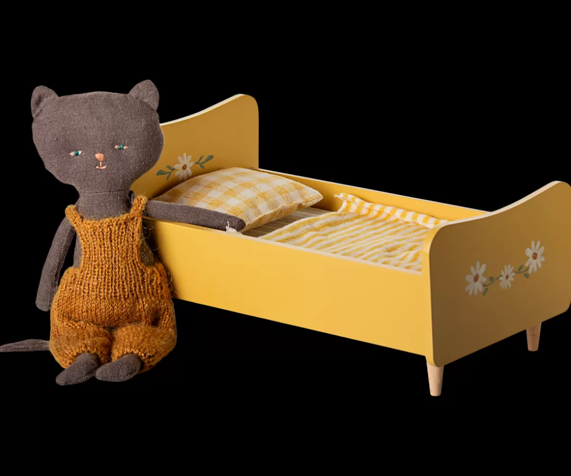 Maileg Wooden bed w/kitten - Yellow Hot